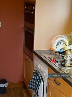 2 bedroom flat to rent, Longstone Street, Edinburgh, EH14