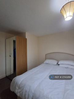 2 bedroom flat to rent, Windsor Court, Newcastle-Under-Lyme, ST5