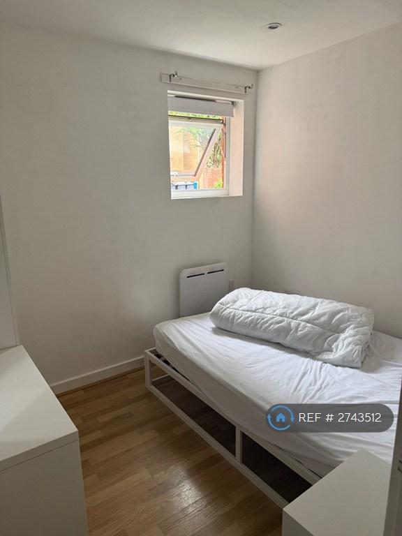 2nd Bedroom