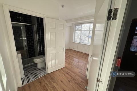 5 bedroom terraced house to rent, Meopham Road, Mitcham, CR4