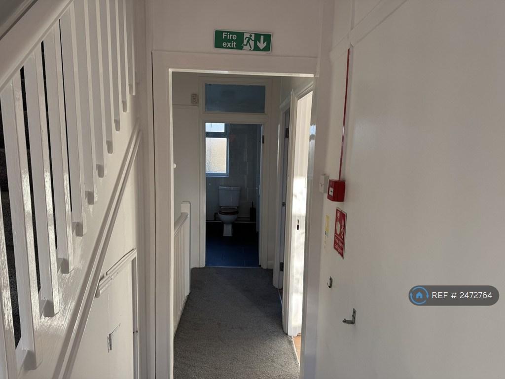 1st Floor Hall