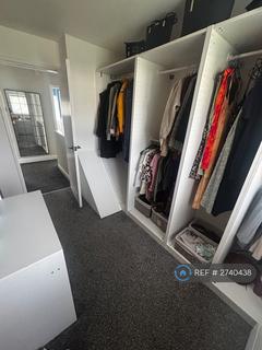 undefined, Uxbridge Grove, Hull, HU9
