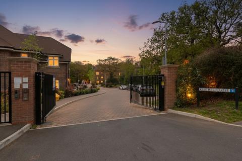 undefined, Kestrel Close, Brentwood CM15
