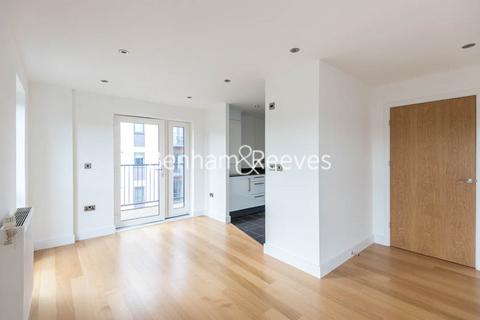 2 bedroom apartment to rent, Fairthorn Road, Charlton SE7