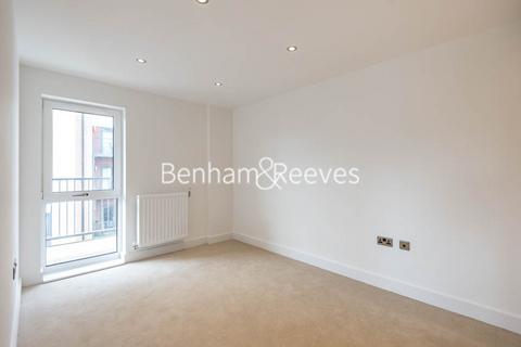 2 bedroom apartment to rent, Fairthorn Road, Charlton SE7