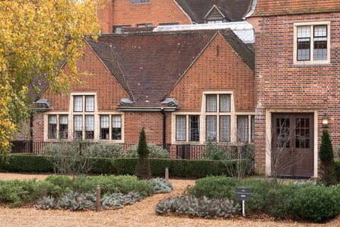 undefined, Kings Drive, Midhurst GU29