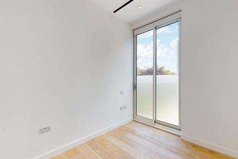 undefined, Great West Road