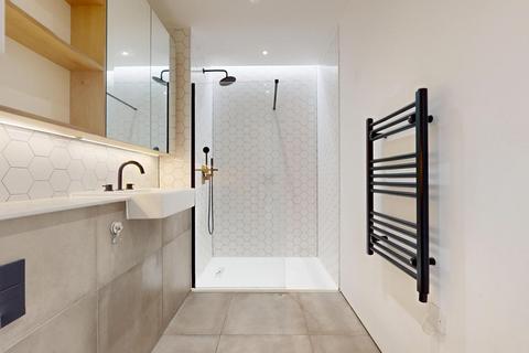 undefined, Great West Road