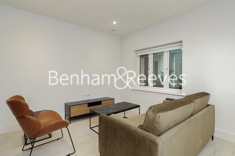 1 bedroom apartment to rent, Memorial Avenue, Slough SL1
