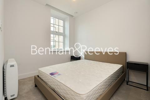 1 bedroom apartment to rent, Memorial Avenue, Slough SL1