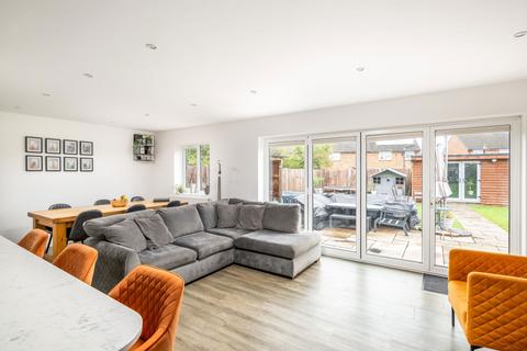 4 bedroom semi-detached house for sale, Normans Close, Letchworth Garden City SG6