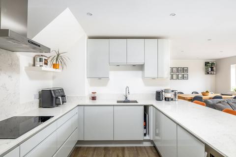 4 bedroom semi-detached house for sale, Normans Close, Letchworth Garden City SG6