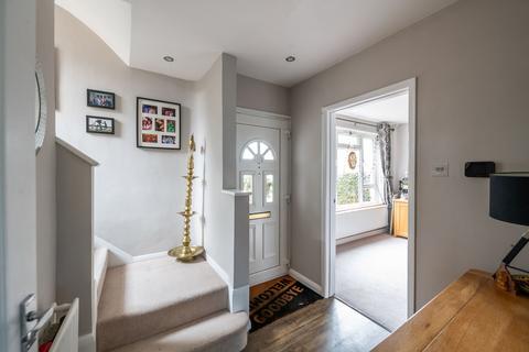 undefined, Rowan Close, Reigate, RH2
