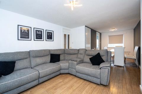 3 bedroom terraced house for sale, McCallum Court, Armadale