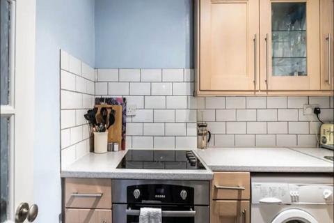 1 bedroom flat to rent, Albert Street, Leith, Edinburgh