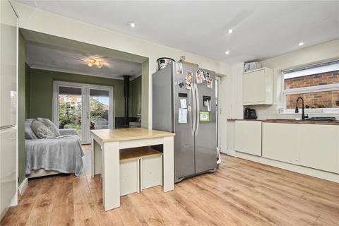 3 bedroom semi-detached house for sale, King Edward Avenue, Allerton Bywater, Castleford, West Yorkshire