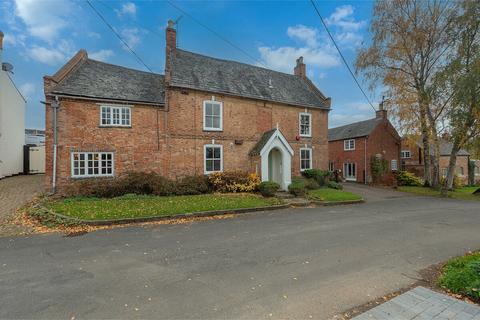 undefined, Burton Overy LE8