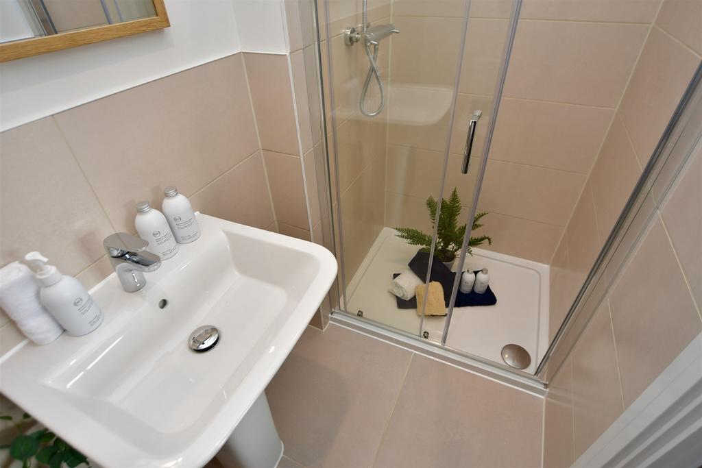 En-Suite Example