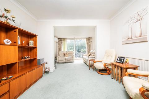 2 bedroom detached house for sale, Stoneyfields Gardens, Edgware, HA8