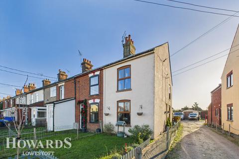 3 bedroom end of terrace house for sale, Beccles Road, Lowestoft