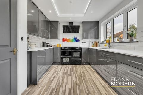 undefined, Walsingham Drive, Corby Glen, NG33