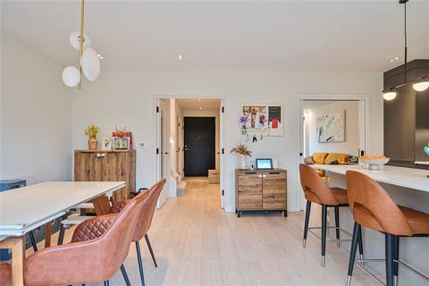 4 bedroom detached house for sale, Foxmore Place, Sydenham, London, SE26