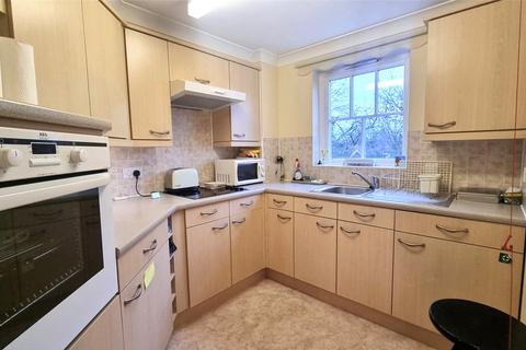 undefined, Horley, Surrey, RH6