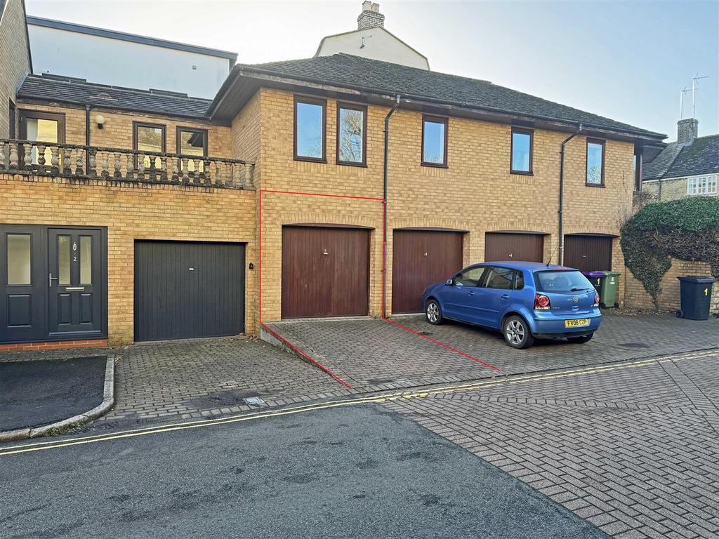Garage &amp; Parking