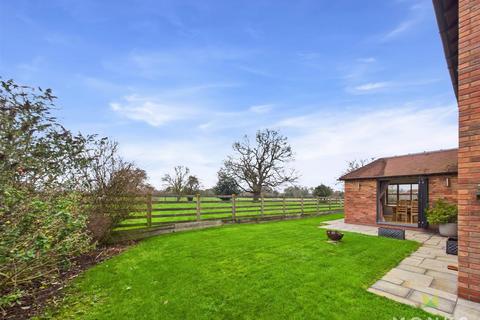 4 bedroom detached house for sale, Loppington.