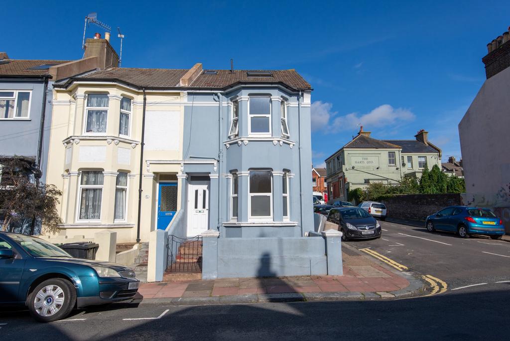 Attractive semi-detached house with bay windows...