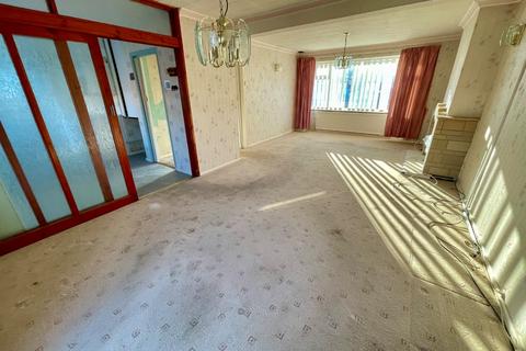 3 bedroom semi-detached house for sale, Homerton Road, Luton, Bedfordshire, LU3 2UL