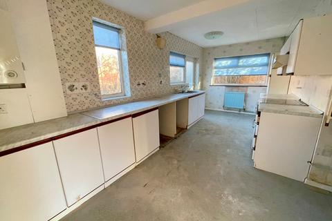 3 bedroom semi-detached house for sale, Homerton Road, Luton, Bedfordshire, LU3 2UL