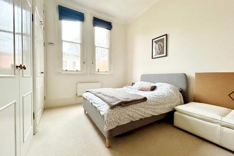 undefined, St Georges Place, Cheltenham GL50