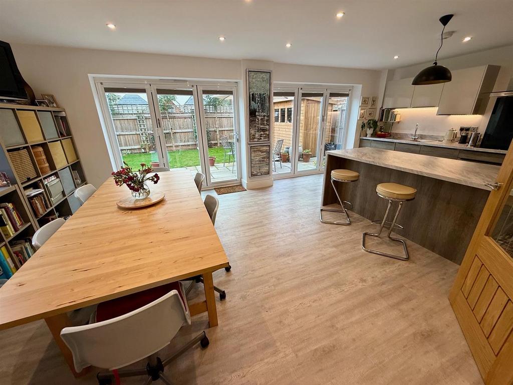 CD1a Kitchen7.jpg