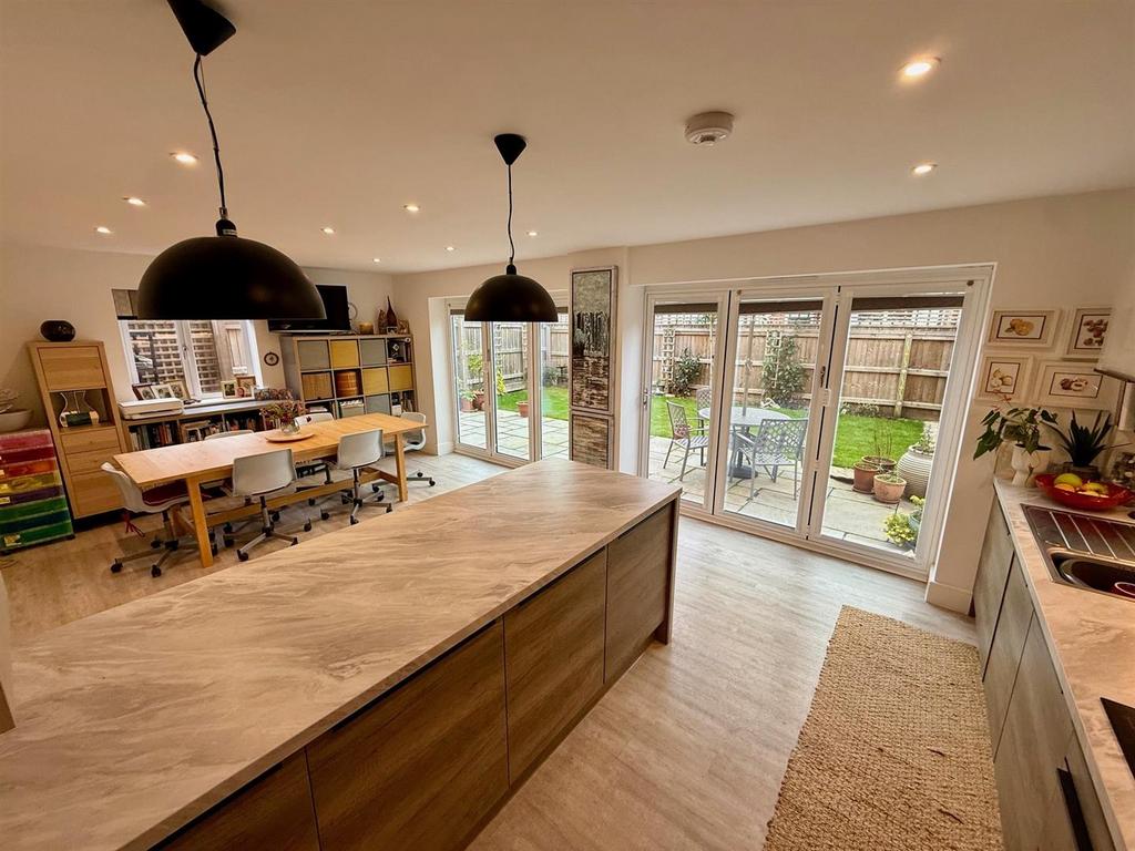 CD1a Kitchen5.jpg
