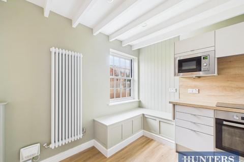 1 bedroom semi-detached house to rent, Railway Street, Beverley, HU17 0DX