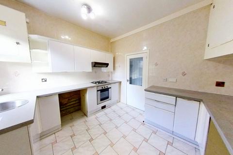 2 bedroom terraced house to rent, Thornton Street, Glasgow, Glasgow City, G20