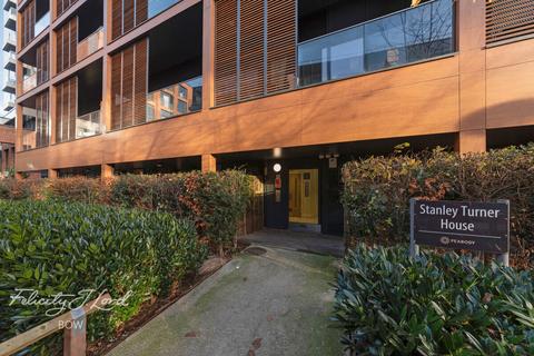2 bedroom apartment for sale, Barry Blandford Way, LONDON
