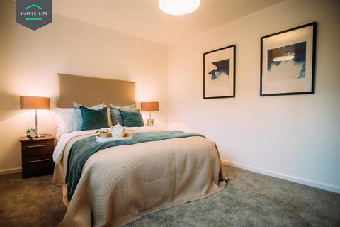 3 bedroom semi-detached house to rent, Lea Hall Green, Birmingham, B20
