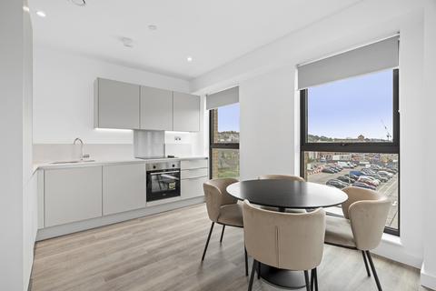 2 bedroom apartment to rent, The Mint, Guildford Guildford GU1