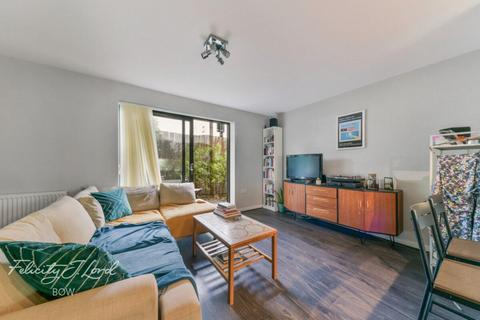1 bedroom apartment for sale, Houlton Place, London