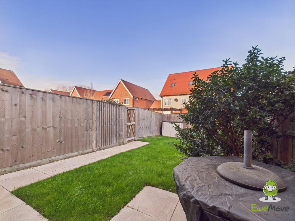 Ewe Move Estate Agents Basingstoke - Gable Rise -Ga