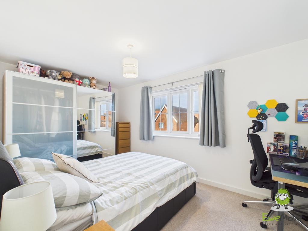 Ewe Move Estate Agents Basingstoke - Gable Rise -Be