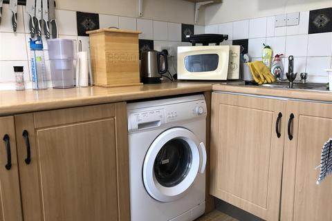 1 bedroom apartment to rent, Bell Court, Bell Lane, Hendon, LONDON, NW4