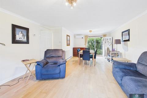 undefined, St. Catherines Road, Pound Hill RH10