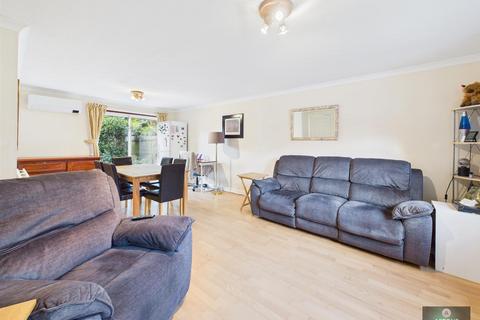 undefined, St. Catherines Road, Pound Hill RH10