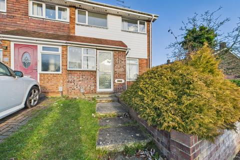 3 bedroom terraced house for sale, Stukeley Road, Basingstoke, RG21