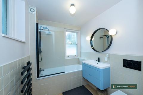 1 bedroom flat for sale, Kingsgate Road, London, NW6
