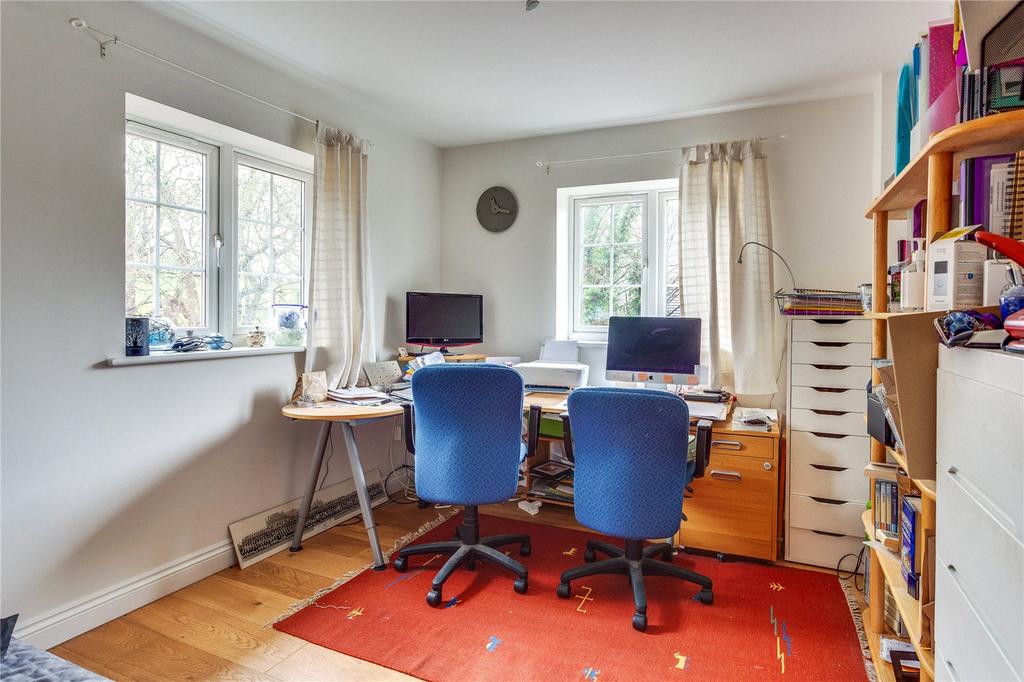 Bedroom/Study