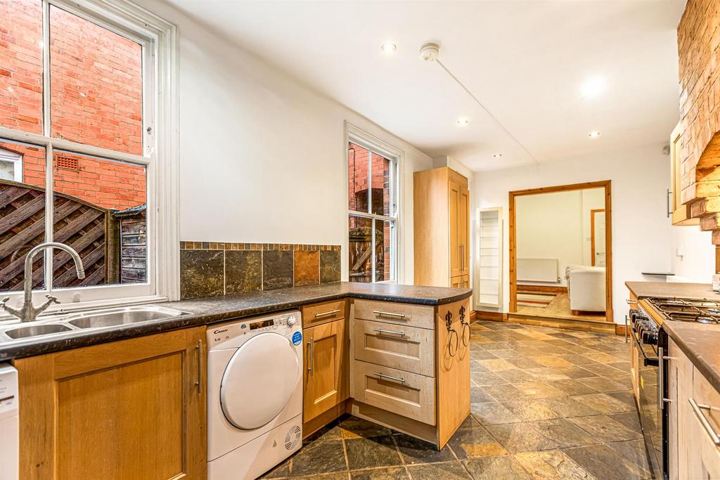 Dining kitchen